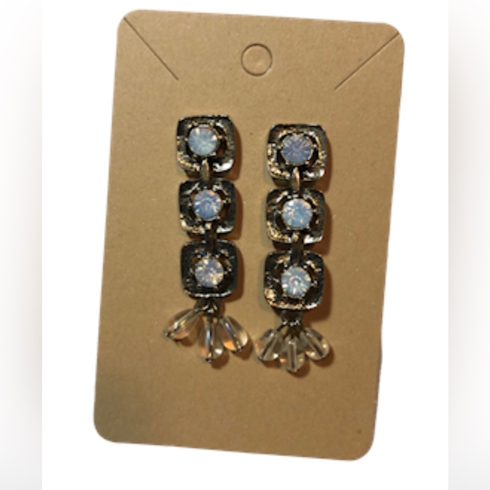 COLDWATER CREEK Iridescent Rhinestone Earrings Gold Toned‎ with Tear Drop Beads